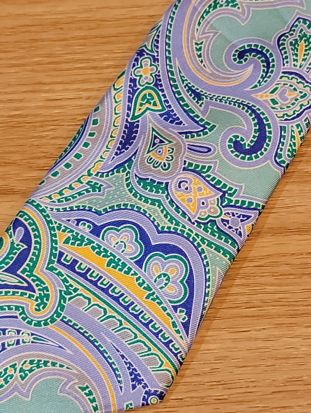 Chaps Mens Necktie Paisley Silk Tie Green, Purple & Yellow 3" Preppy